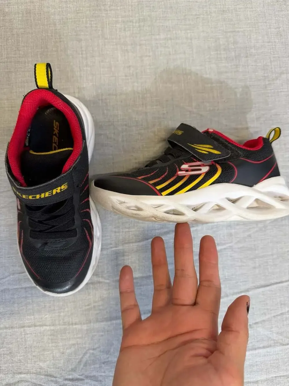 Skechers Boy's Flex-Glow Elite Vorlo Light-Up Sneakers Black/Red/Yellow